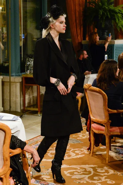 Look 66